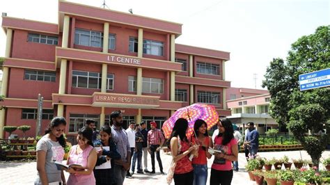 Only 13% students of Chandigarh colleges got job offers in campus ...