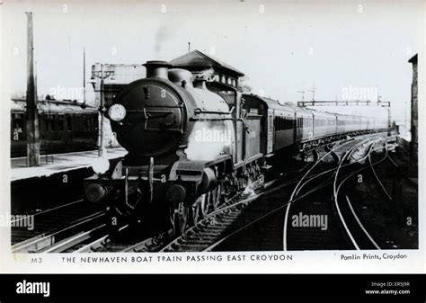 East Croydon Railway Station, Croydon, Surrey Stock Photo - Alamy