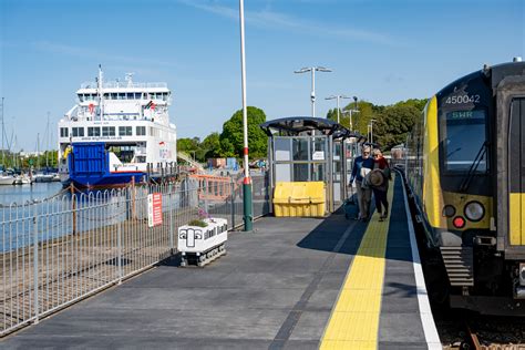 West Wight Wanderer Day Ranger - Wightlink Ferries