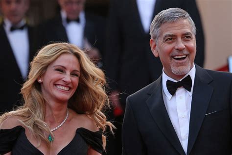 George Clooney, Julia Roberts all smiles in Cannes - UPI.com