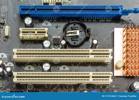 Different Types of Pci Express Slot and Copper Heat Sink or Radiator on ...