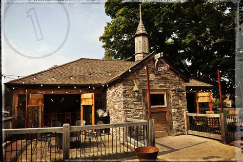 Chagrin Falls — Burntwood Tavern