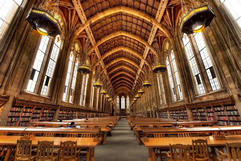 Suzzallo Library, UW Seattle. [pic] : r/woahdude