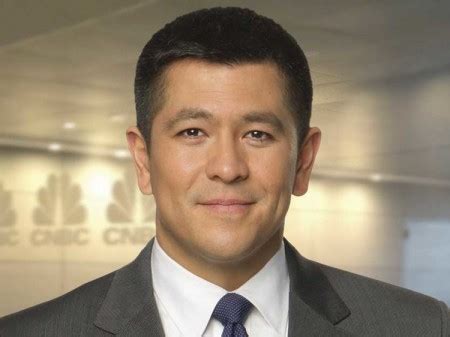 CNBC's Journalist, Carl Quintanilla is the husband of Judy Chung and ...