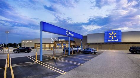 Walmart looks to airports as inspiration of new store layout