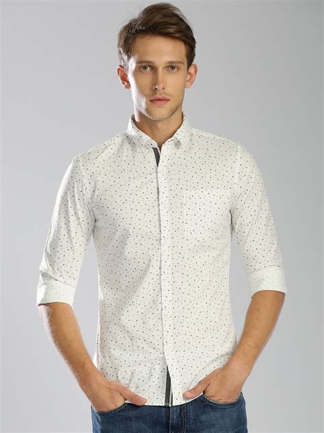 Buy Bossini Men White & Black Slim Fit Printed Casual Shirt - Shirts for Men 6810896 | Myntra