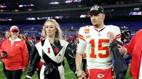 Brittany Mahomes To Appear In SI Swimsuit Issue | 1059 The Rock