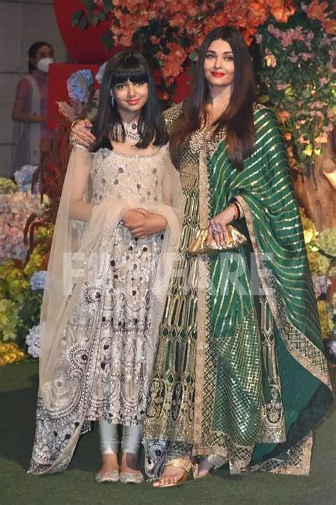 Aishwarya Rai Bachchan and Aaradhya arrive at Radhika Merchant, Anant Ambani's engagement. See ...