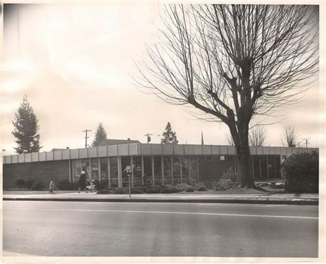 old library in downtown Puyallup | Old library, Washington state, Puyallup