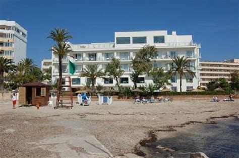 Gran Sol from beach - Picture of Hotel Gran Sol, Cala Bona - TripAdvisor