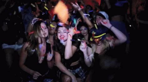 Dance Party GIF - Dance Party Confetti - Discover & Share GIFs