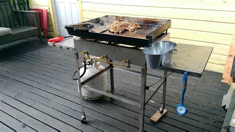 How to Make an Outdoor Griddle : 9 Steps (with Pictures) - Instructables