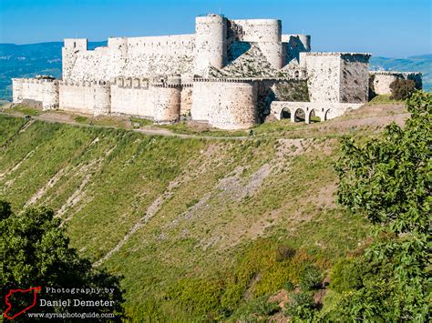 Qalaat al-Hosn قلعة الحصن | Syria Photo Guide