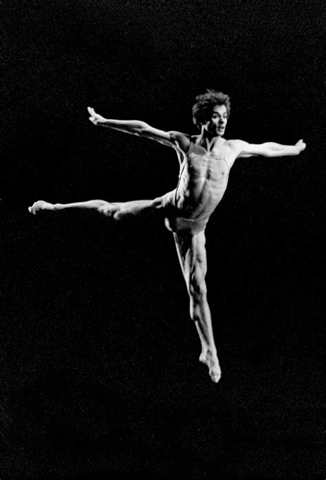 Nureyef | Rudolf nureyev, Nureyev, Male ballet dancers