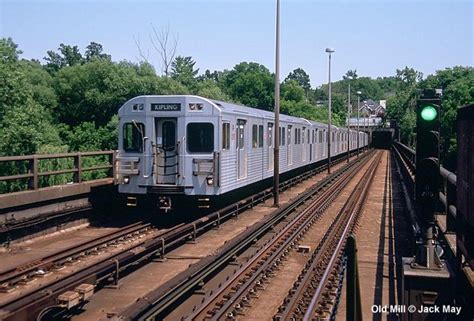 UrbanRail.Net > North America > Canada > Ontario > Toronto Subway (Metro)