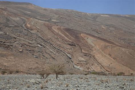 Traditional stone house in the Rawdah Bowl | Musandam mountains ...