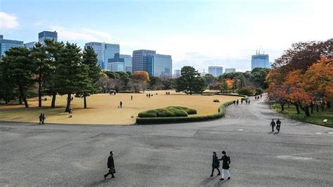 Imperial Palace East Gardens - Tokyo Travel