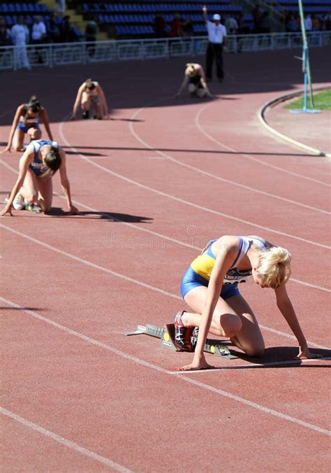 Girls on the 400 Meters Race Editorial Stock Photo - Image of event, girl: 24741108