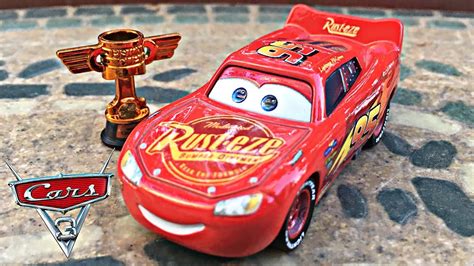 Esitellä 96+ imagen lightning mcqueen piston cup - abzlocal fi