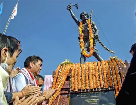 Namsai: Arunachal Pradesh CM Pema Khandu pays tribute to Tribal Freedom ...