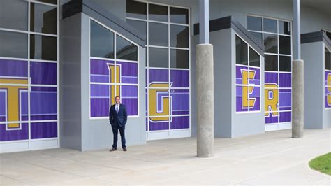 Dr. Joshua DeWar Named Principal of Bardstown Elementary School ...