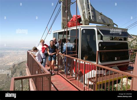 Sandia Peak Aerial Tramway Stock Photos & Sandia Peak Aerial Tramway Stock Images - Alamy