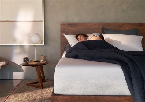 Casper Wave Hybrid Mattress | Improb