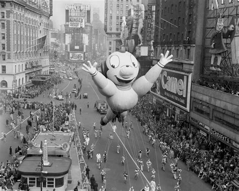 The history of Macy's Thanksgiving Parade: 5 facts you may not know ...