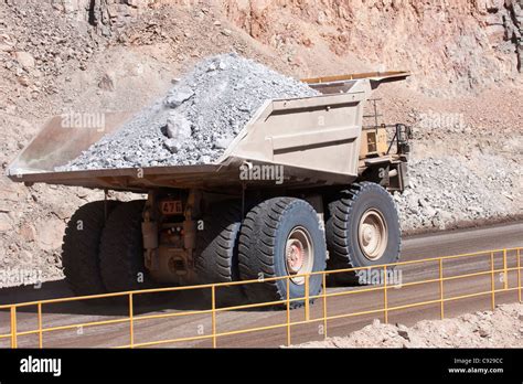 Chuquicamata copper mine hi-res stock photography and images - Alamy