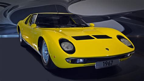 Lamborghini Miura P400: The legend rides the future! celebreMagazine