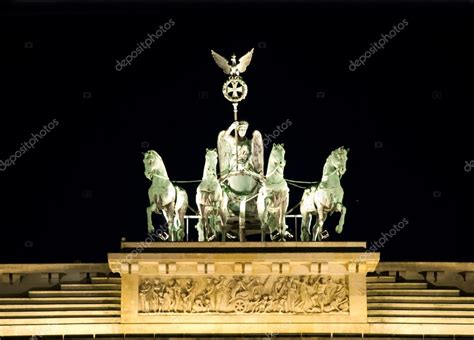 Berlin brandenburg gate quadriga Stock Photo by ©bitpics 3372611