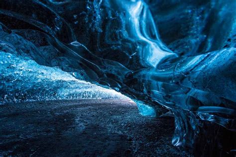 Blue ice caves in Iceland: Explore the wonder of nature - Dreaming and Wandering