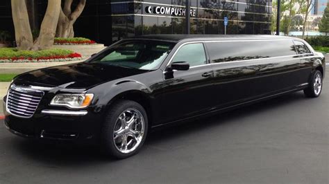 Why Prom Limo Rentals in San Diego are the best: in 2020 | Limo ride, Limo, Prom limo