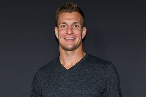 Gronk Will Attempt a $10 Million Field Goal Live in Super Bowl Ad