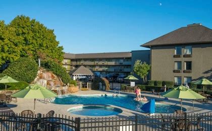 Best Western Plaza Inn - Pigeon Forge Hotel Near Dollywood