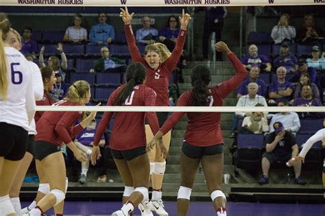 The Roundup: WSU Volleyball goes to the NCAA tournament - CougCenter