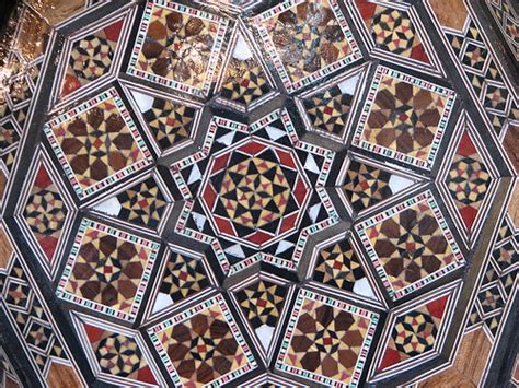 Syrian Piece of Art | A syrian artistic design on a wooden b… | Flickr