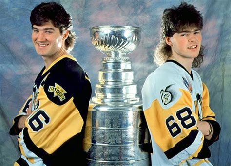 Mario Lemieux and Jaromir Jagr show off their... - SI Photo Blog