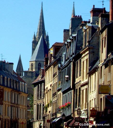 Imagen: Caen travel guide - Travel reviews on Caen, France | Lugares para viajar, Francia, Viajes