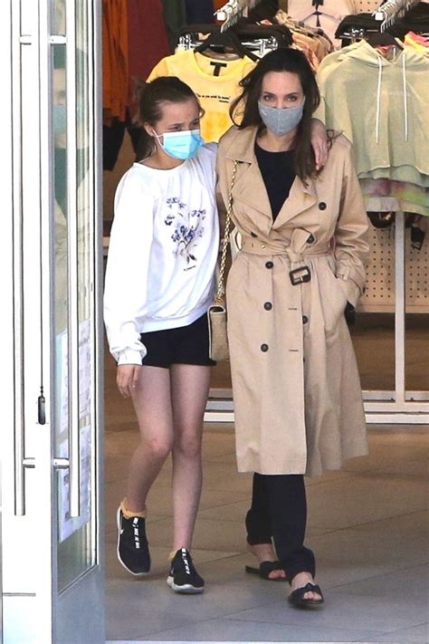 Vivienne Jolie-Pitt, 12, Embraces Angelina On Mother-Daughter Shopping Trip In Hollywood – Pic ...