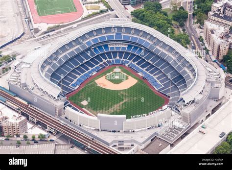 Aerial nyc stadium hi-res stock photography and images - Alamy