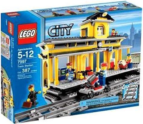 City Lego Sets - 6 Best Lego City Sets - Reviews for 2017 - Cool Gets / Load the mail onto the ...