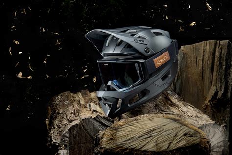 FIRST LOOK: EKOÏ INTEGRAL ENDURO LIGHT HELMET - Mountain Bike Action Magazine