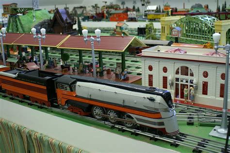 Lionel standard gauge model trains ~ Expendable