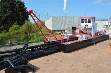 12" Suction / Bucketwheel dredger - Van Loon Maritime Services B.V.