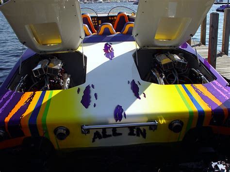 Favorite Powerboat Photos of Engines and Consoles: Beautiful Powerboat ...