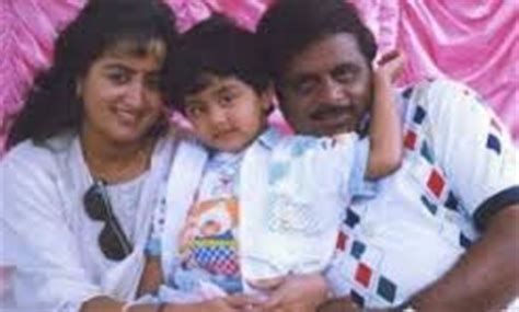 Ambareesh family Photos, Ambareesh Bioraphy | Celebrity profiles