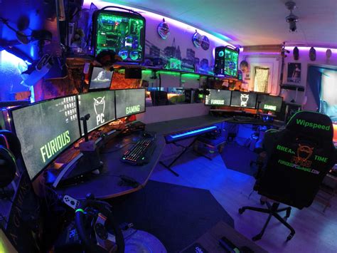 5 Most Important Items For The Perfect PC Gamer Setup - GadgetGang