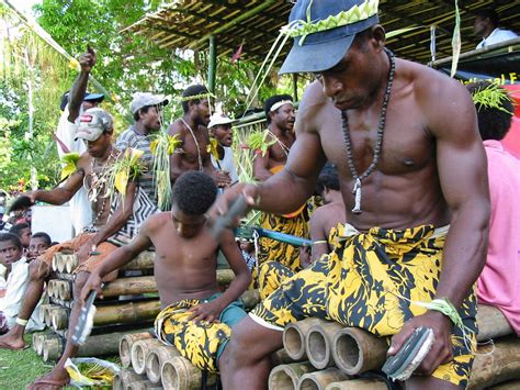 Yumi Stori: Bamboo bands mark an era in Madang music