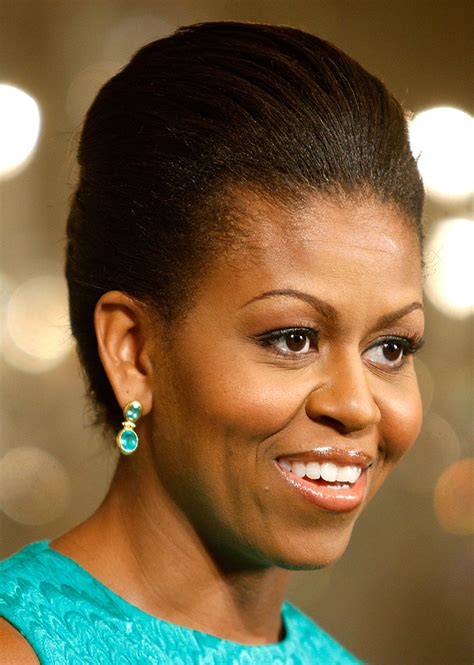 Michelle Obama’s Best Hairstyles | StyleCaster